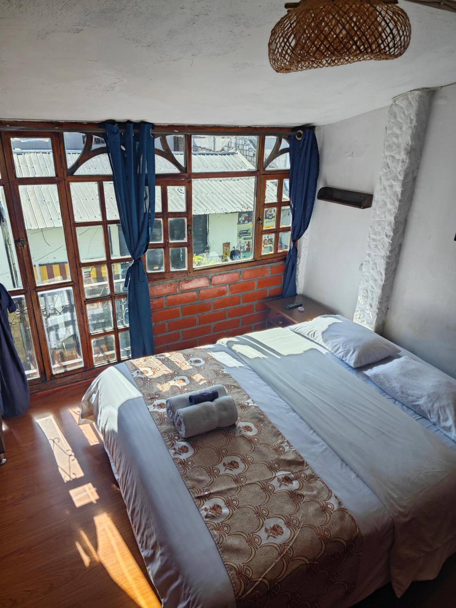 Garden House Hostal Baños Buitenkant foto